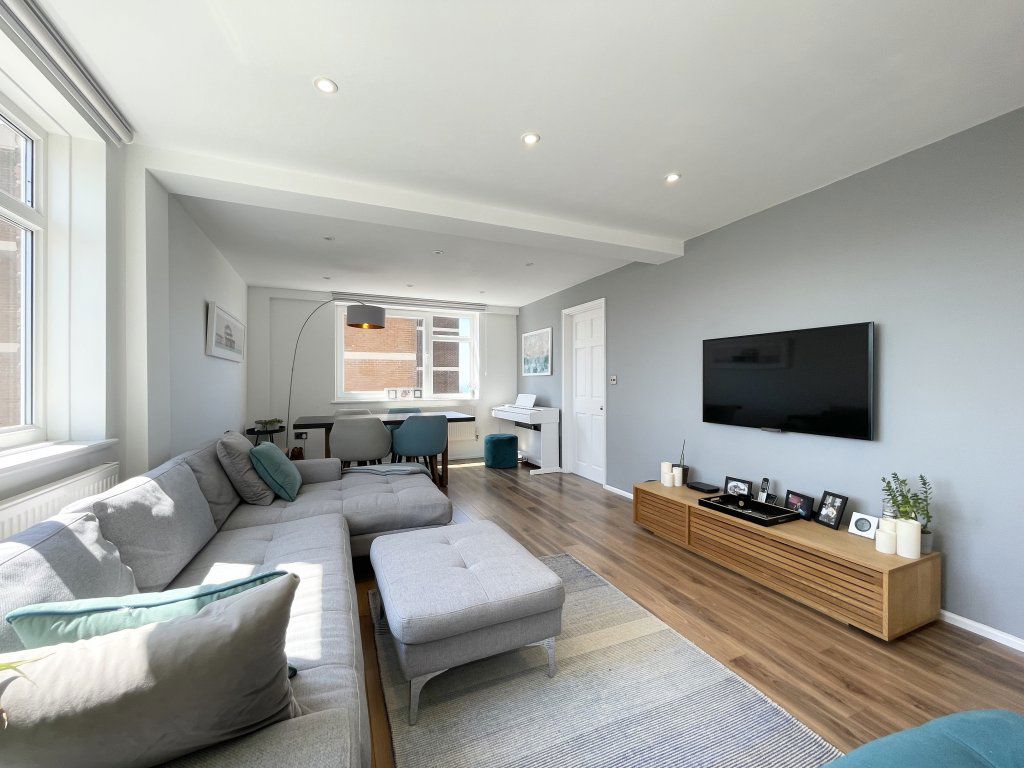Flat Grand Avenue in Hove