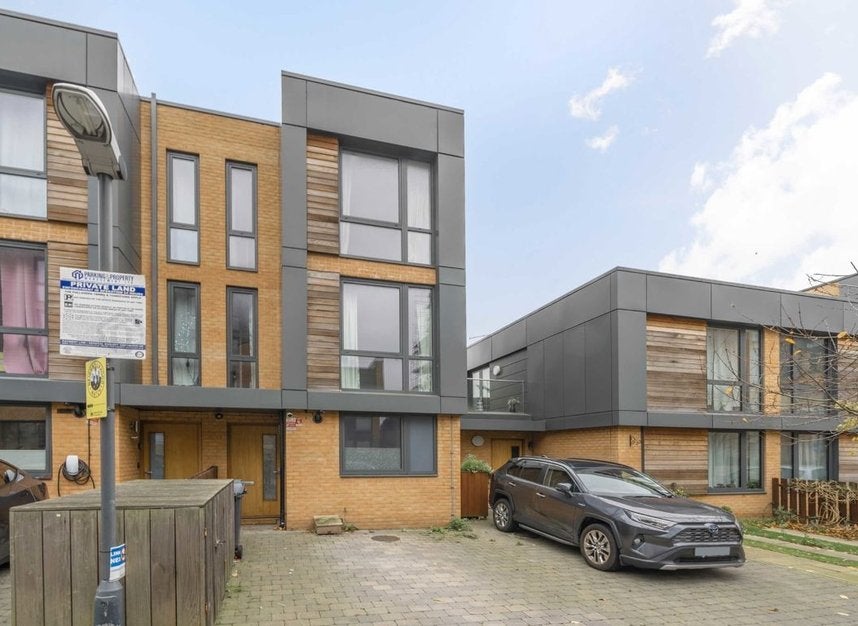 House Baltic Avenue in Greater London
