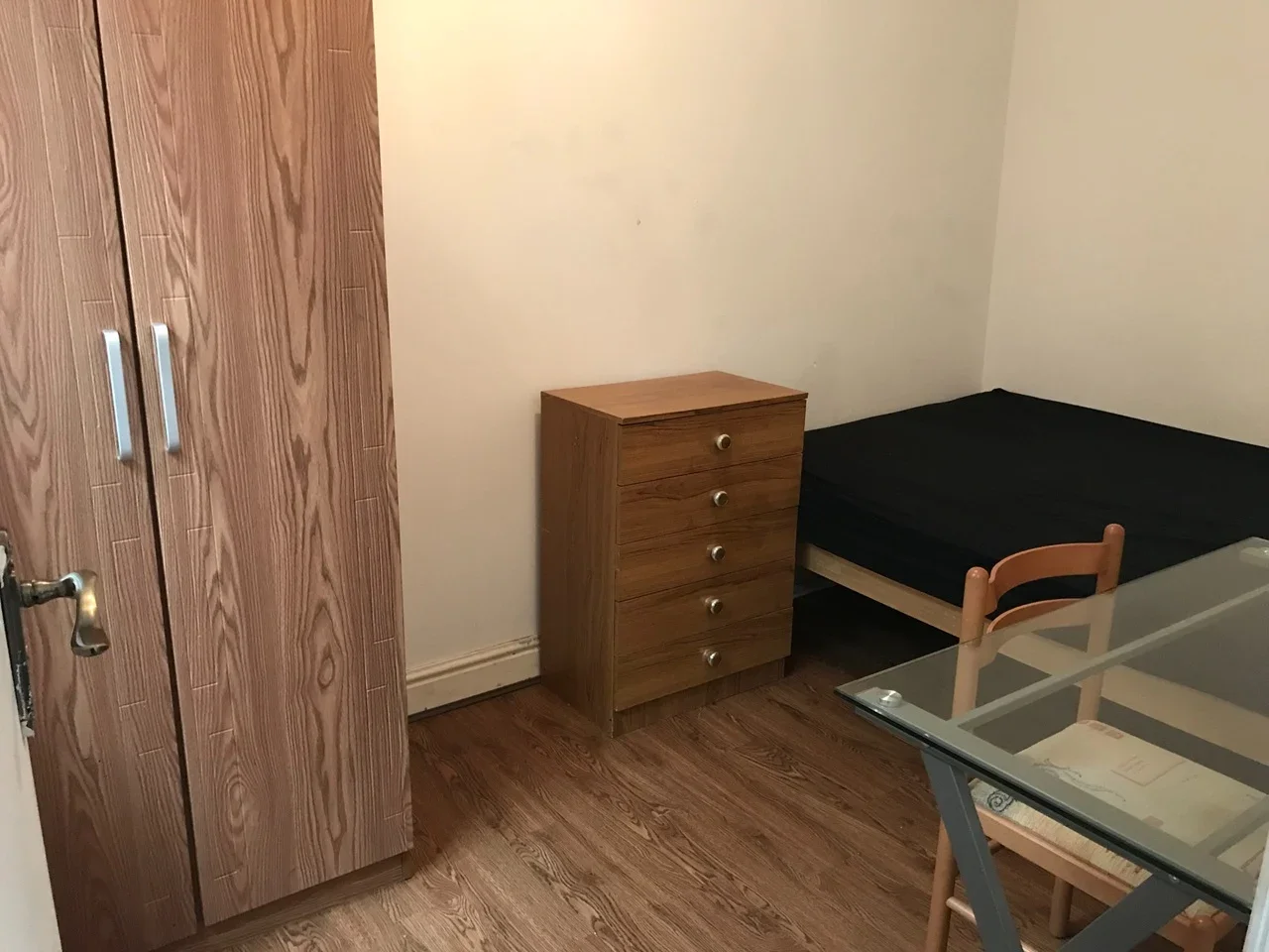 Room Stockport Road in Manchester