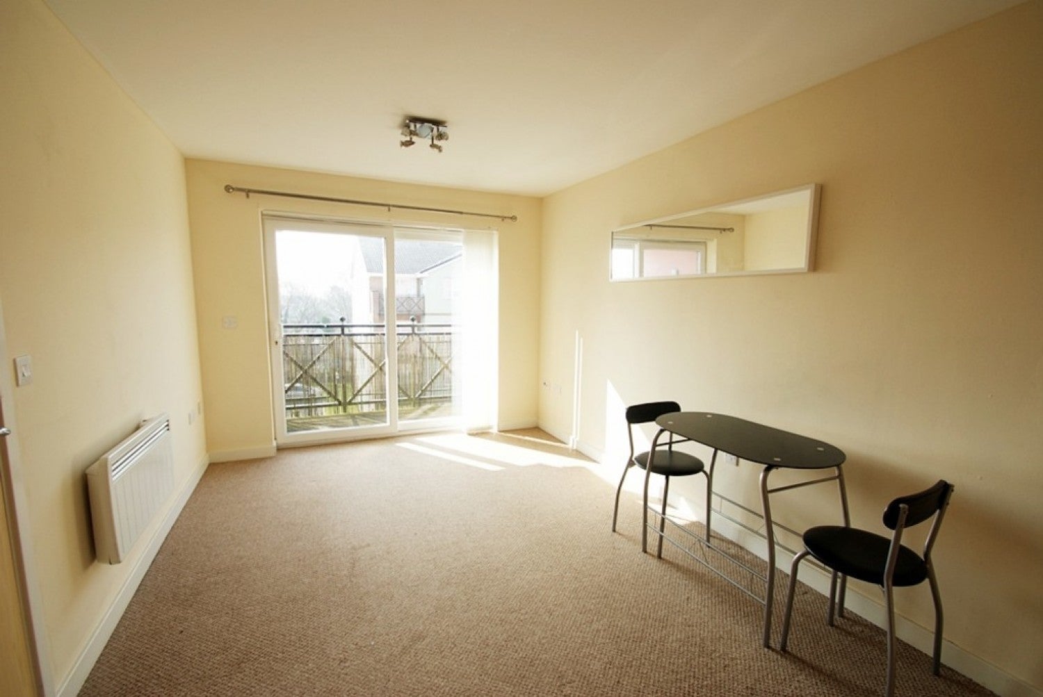 Flat Pentland Close in Cardiff