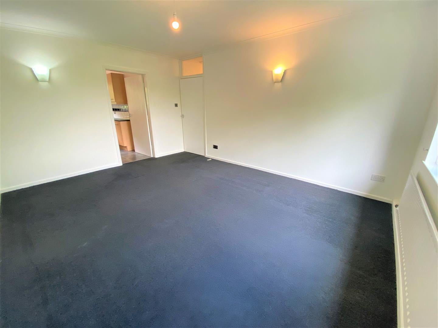 Flat Baildon Wood Court in Bradford