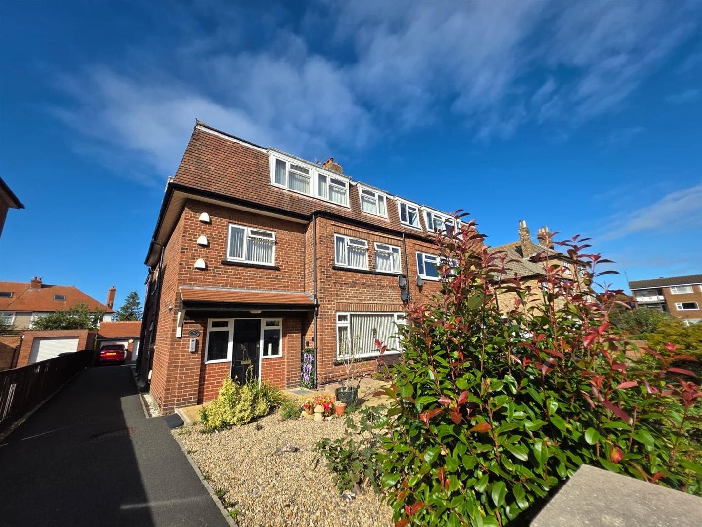 Flat Givendale Road in Scarborough