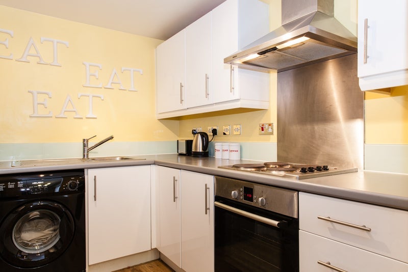 Room Stepney Way in Greater London