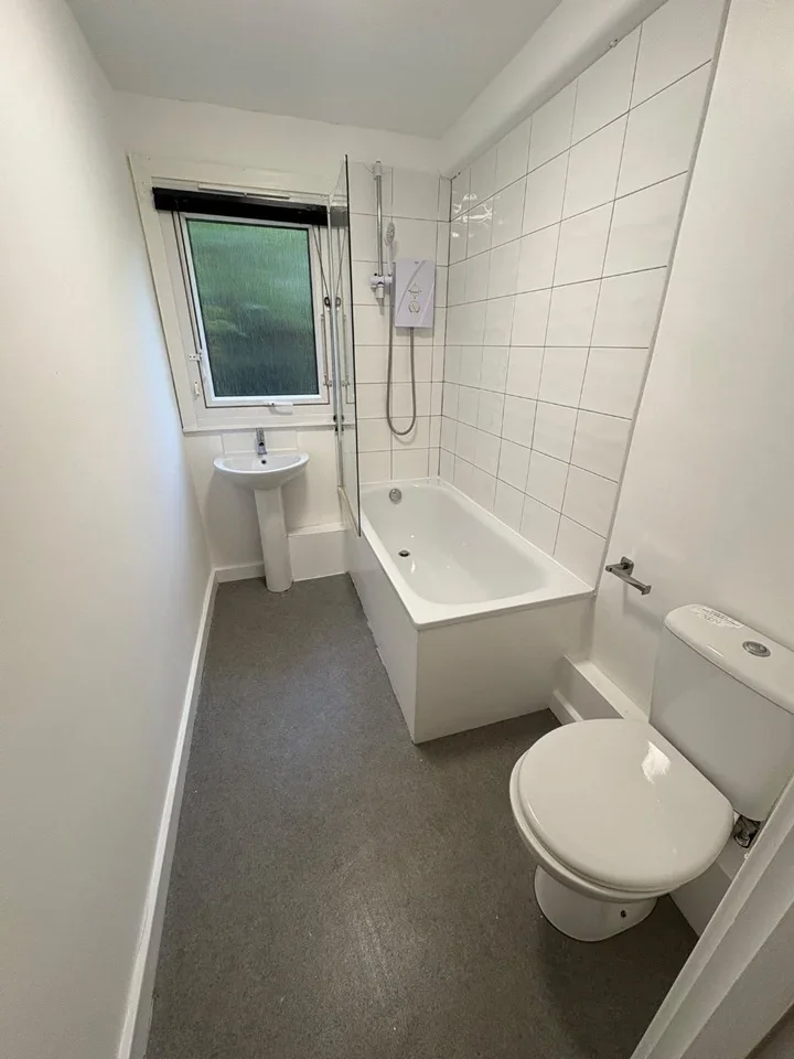 Flat Vicarage Road in Tunbridge Wells