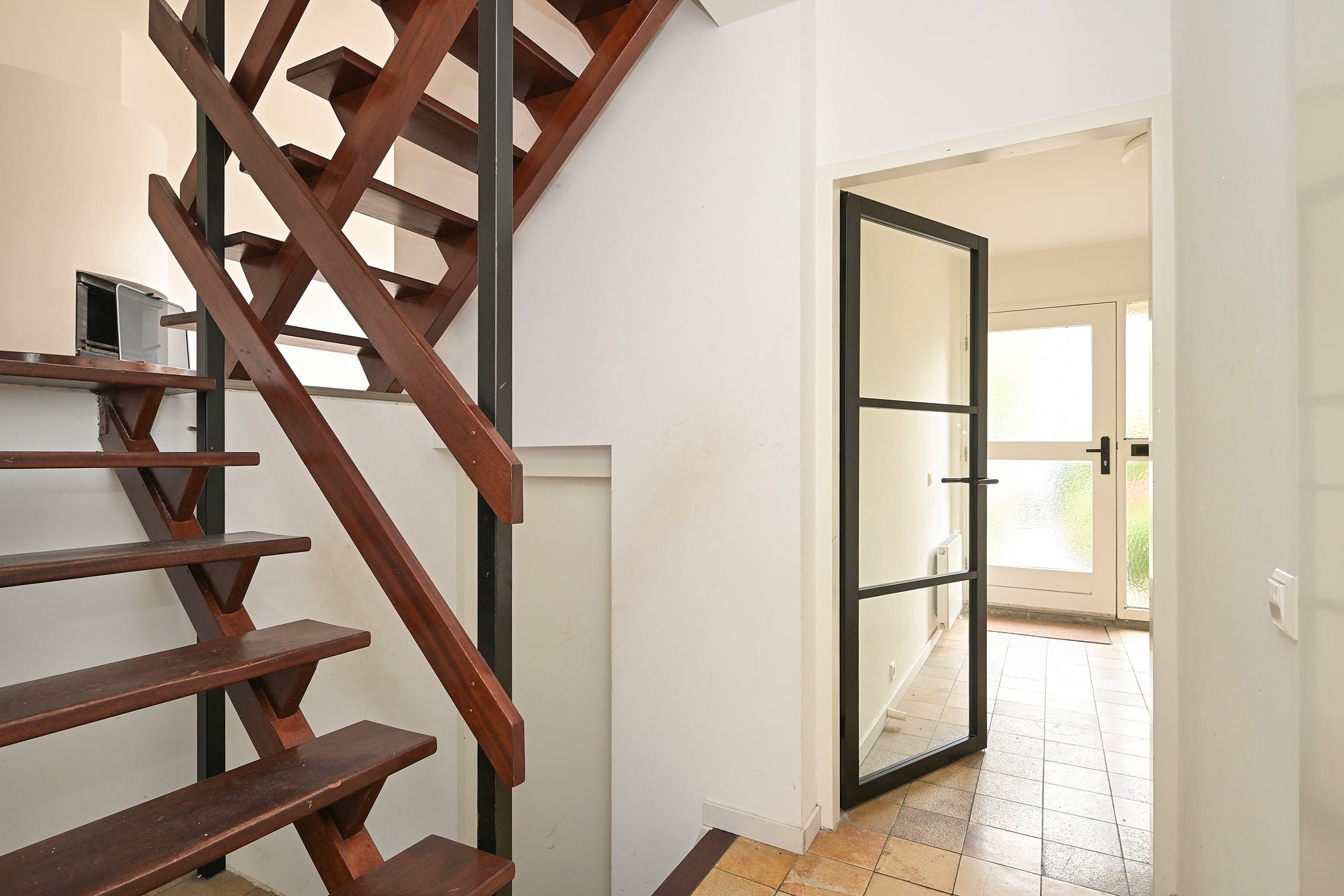 Tussenwoning te koop: Olgaland 20, 'S-Gravenhage