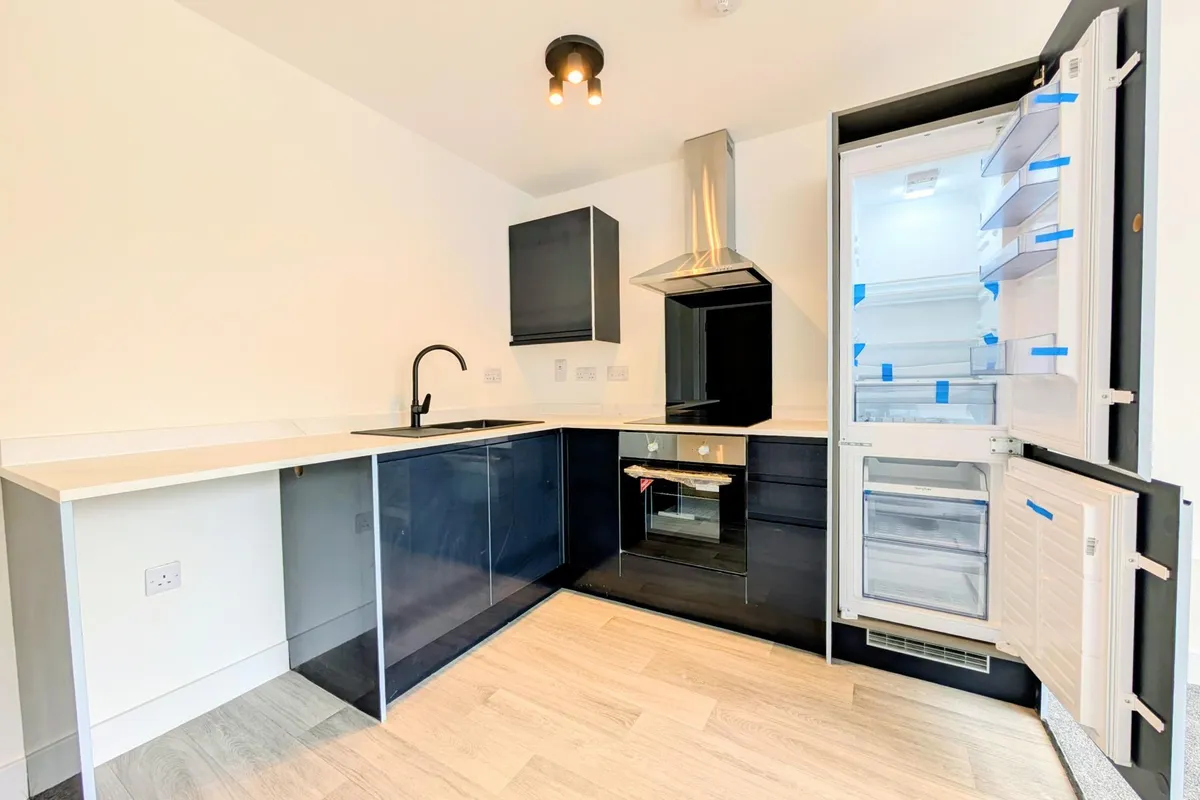 Flat Glumangate in Chesterfield