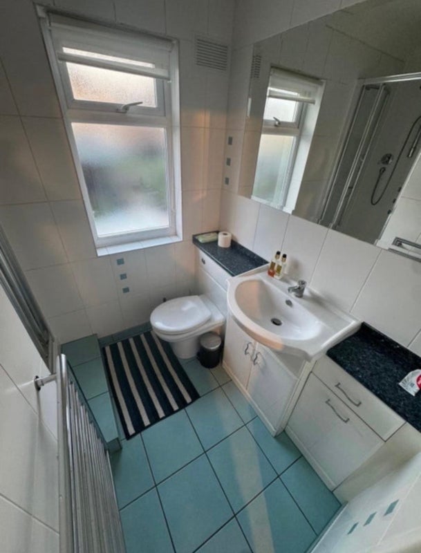 Room Shirebrook Road in Greater London