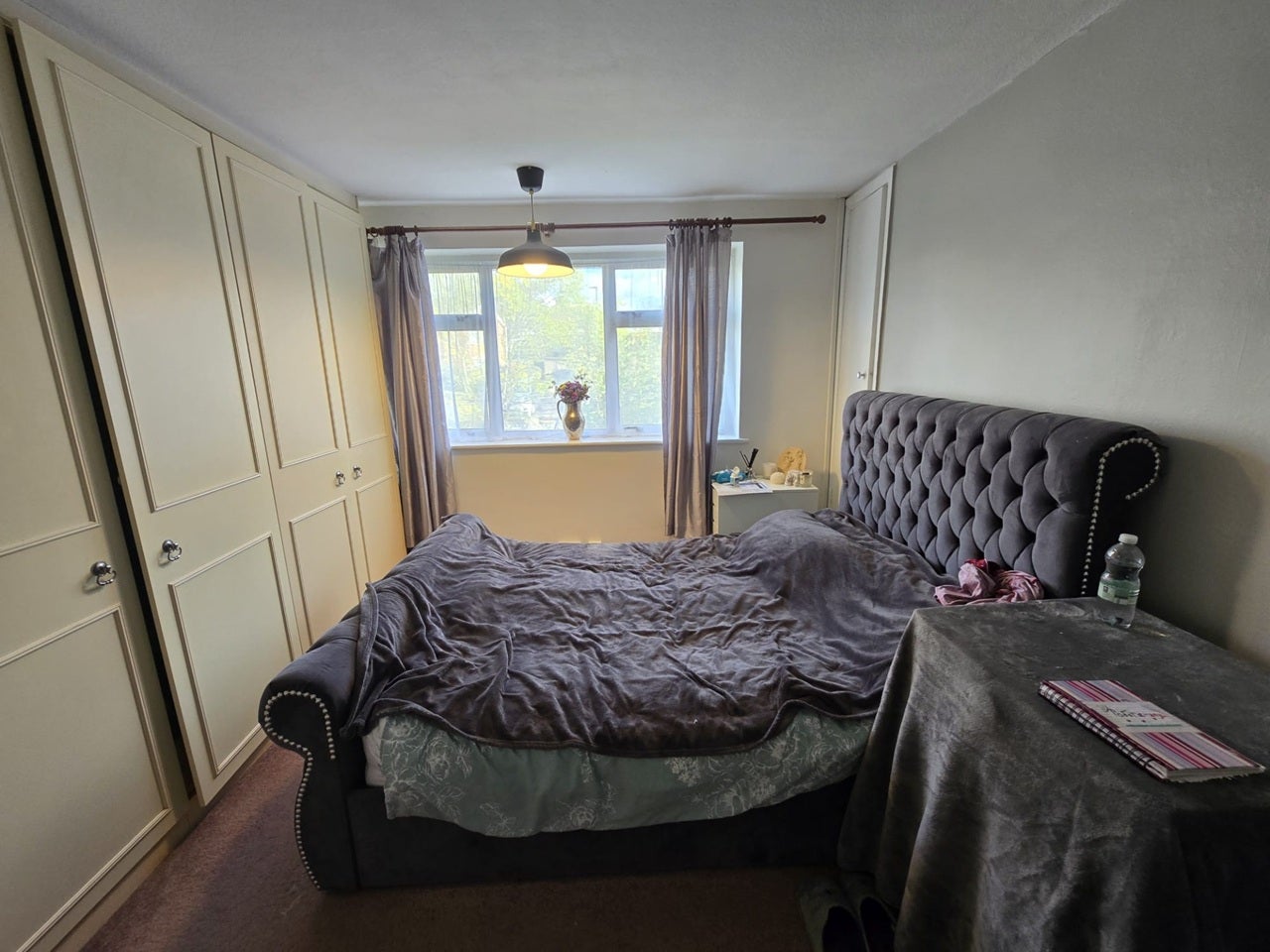 Flat Bramley Close in Greater London