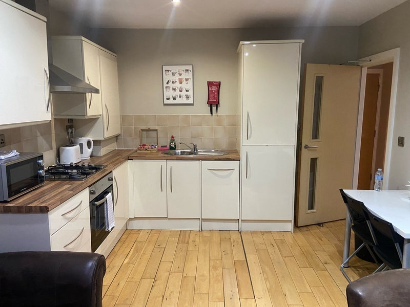 Room Portland Crescent in Manchester