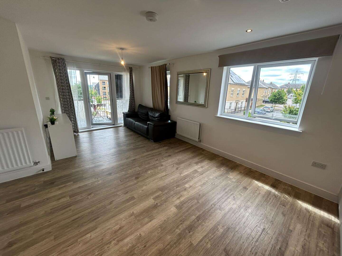 Flat Rixson Road in Ebbsfleet Garden City