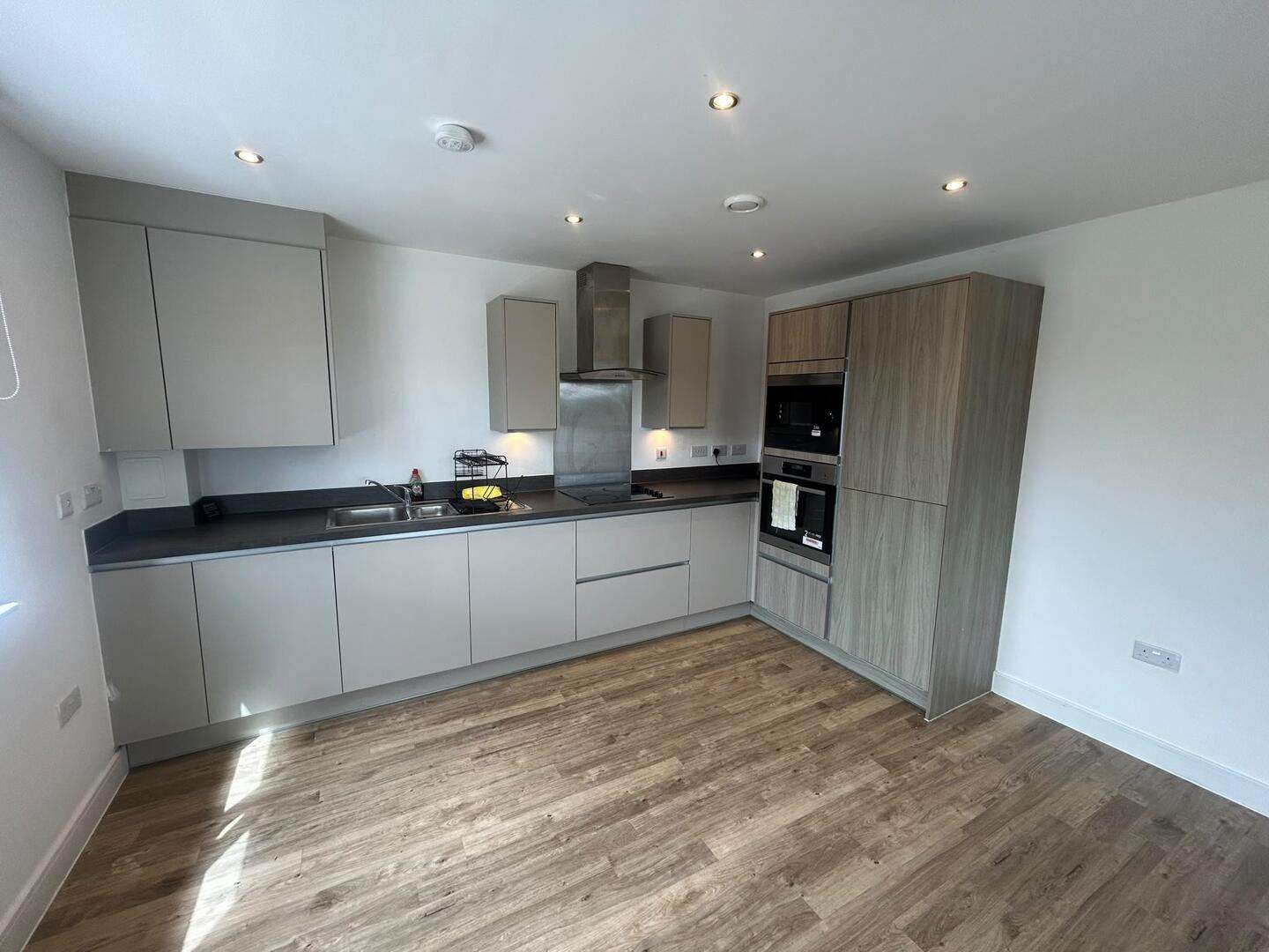 Flat Rixson Road in Ebbsfleet Garden City