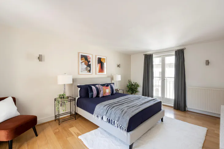 Flat Kensington Gardens Square in City of Westminster