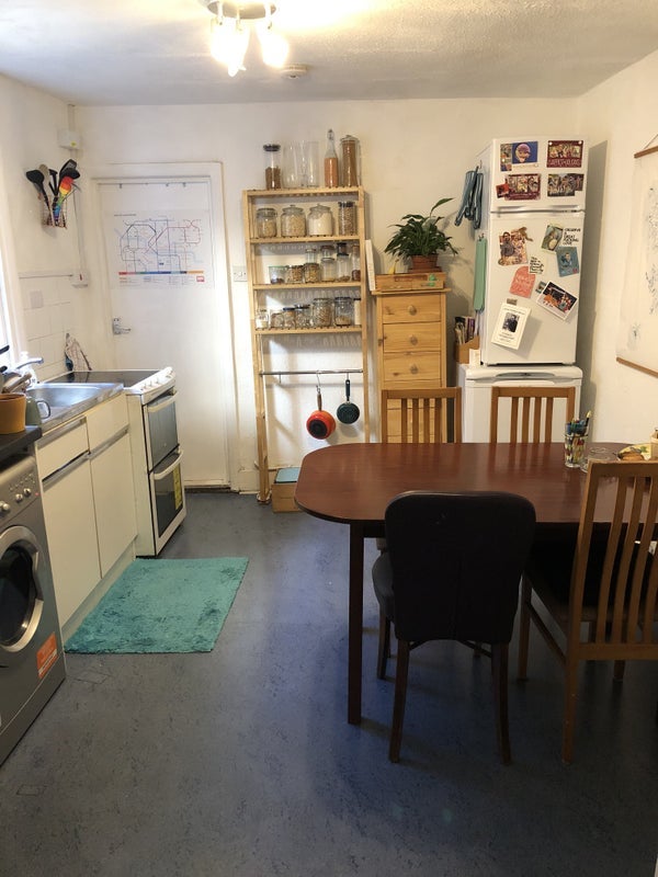 Flat Nutbrook Street in Greater London