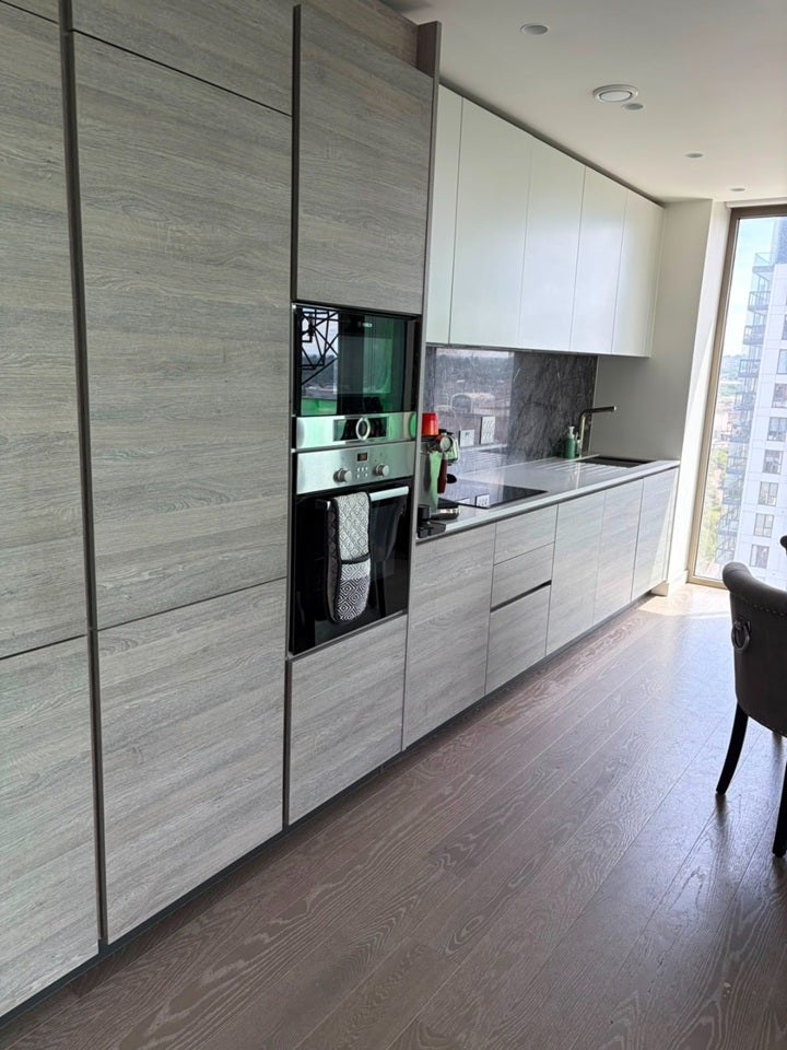 Flat Pilot Walk in Greater London