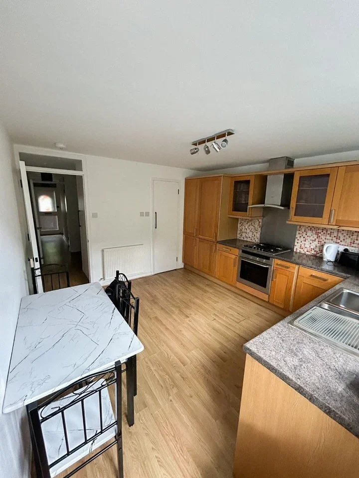 Room Fawcett Close in Greater London