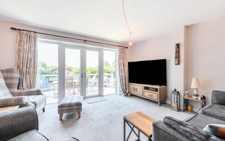 House Ashurst Close in Winchester