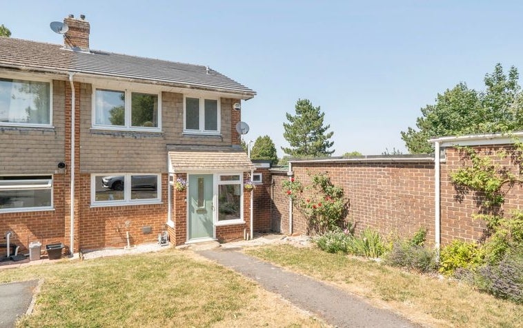 House Ashurst Close in Winchester