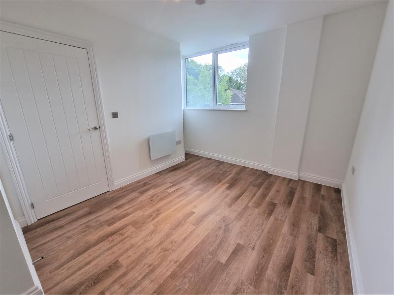 Flat Power Close in Guildford