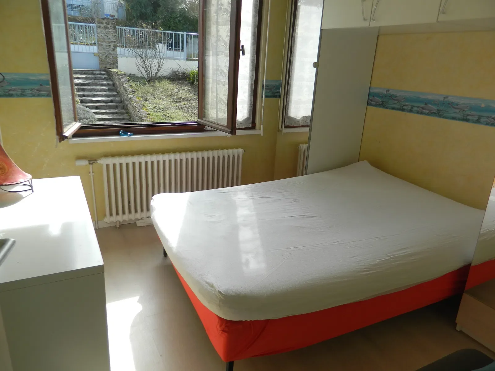 Chambre Rue Saunier à Égly