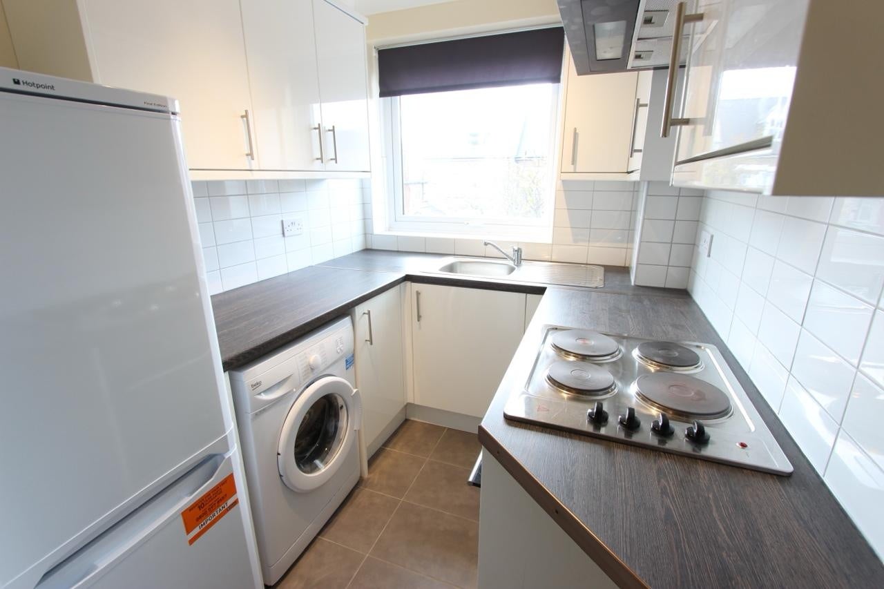 Flat Friern Park in Greater London