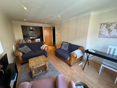 Flat Elm Grove in Portsmouth