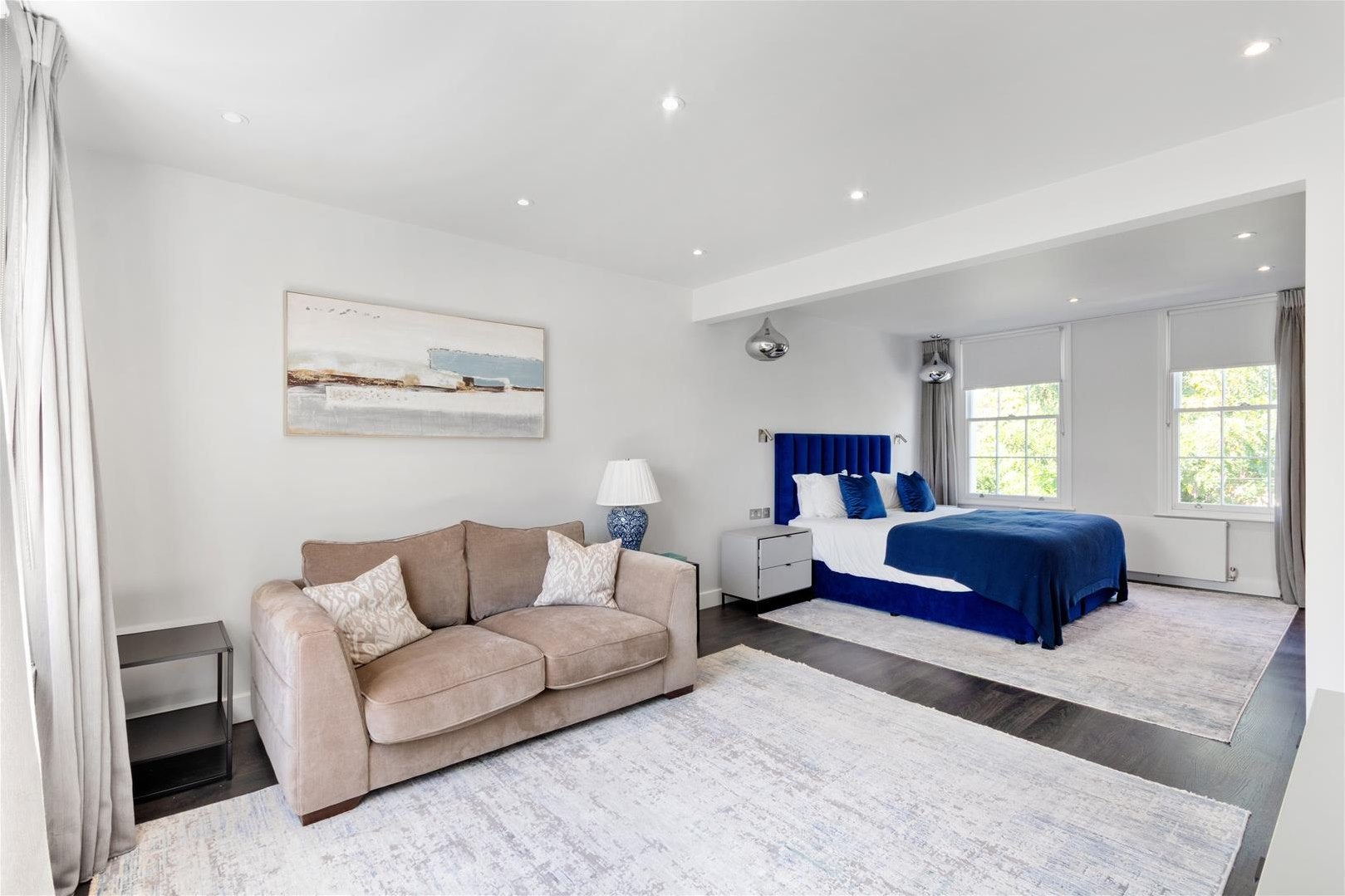 House Heathfield Terrace in Greater London