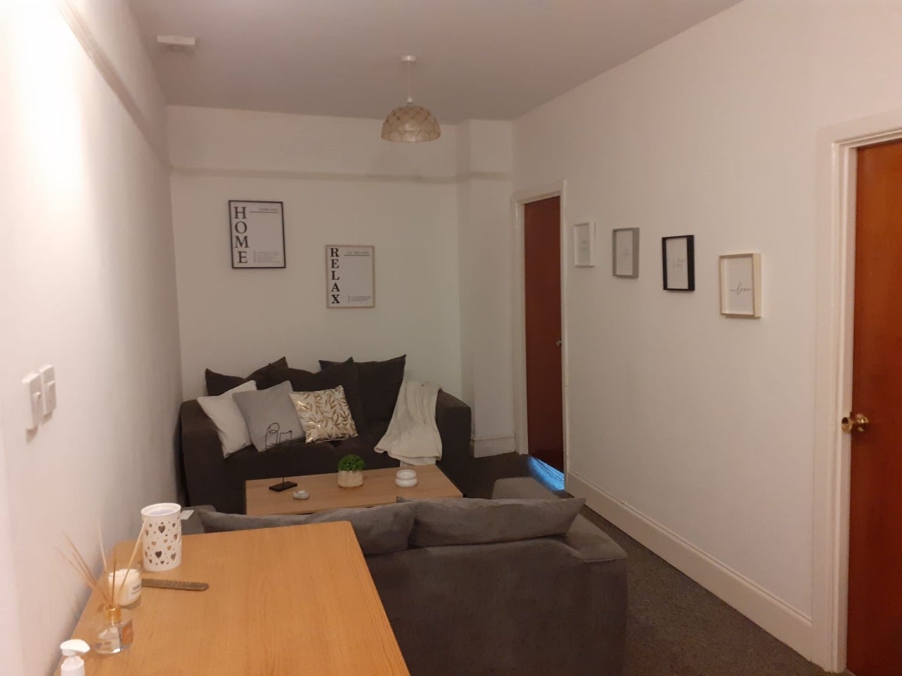 Room Commercial Road in Bournemouth