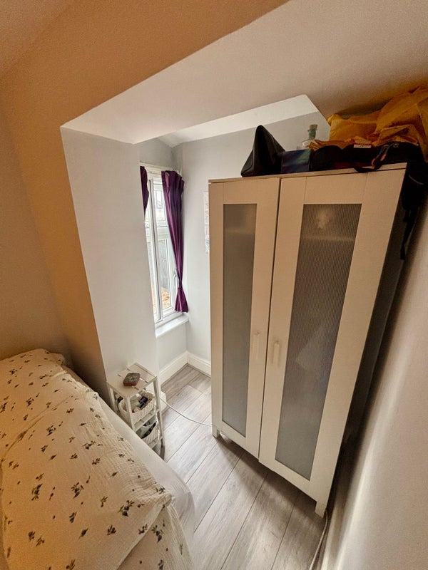 Room Chepstow Road in City of Westminster
