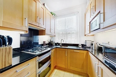 Flat Carlton Hill in City of Westminster