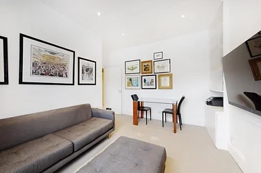 Flat Carlton Hill in City of Westminster
