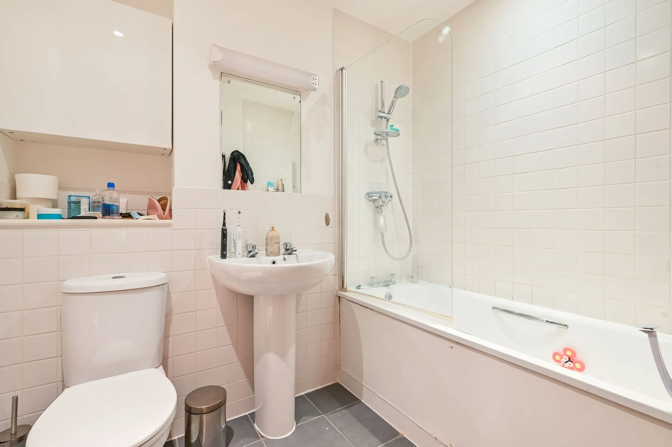 Flat Bridgeside Lodge in Greater London