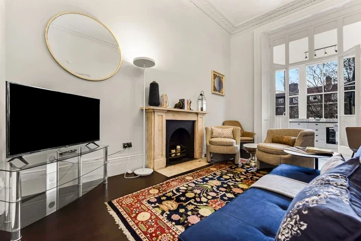 Flat St George's Square in City of Westminster