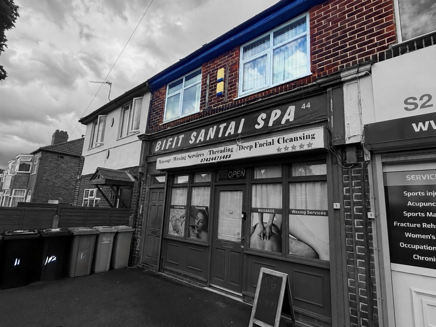 Flat Riddings Road in Trafford