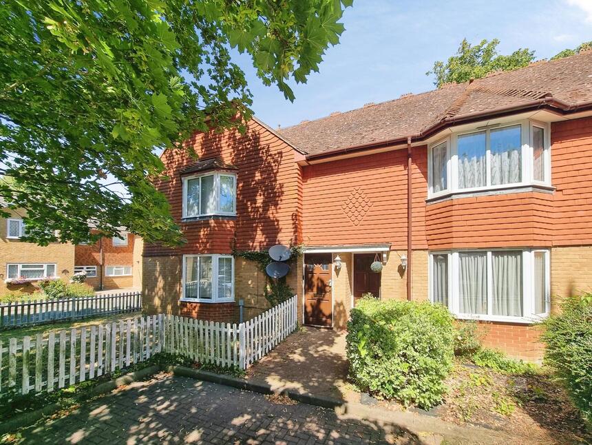 Flat Spillett Close in Borough of Swale