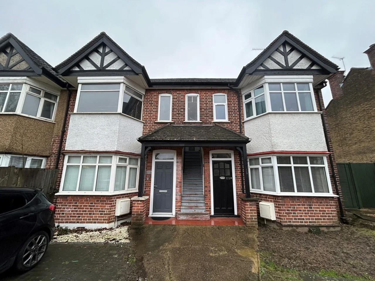 Flat Christchurch Avenue in Greater London