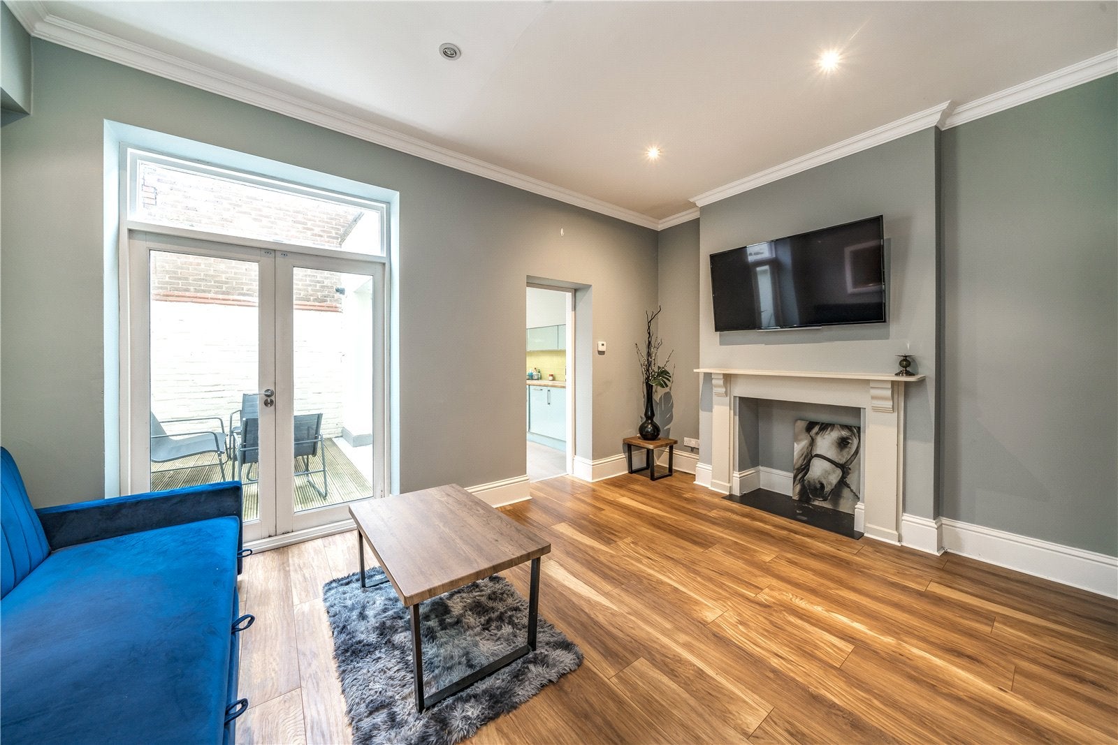 Flat Lots Road in Greater London