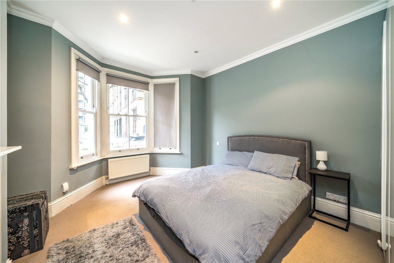 Flat Lots Road in Greater London