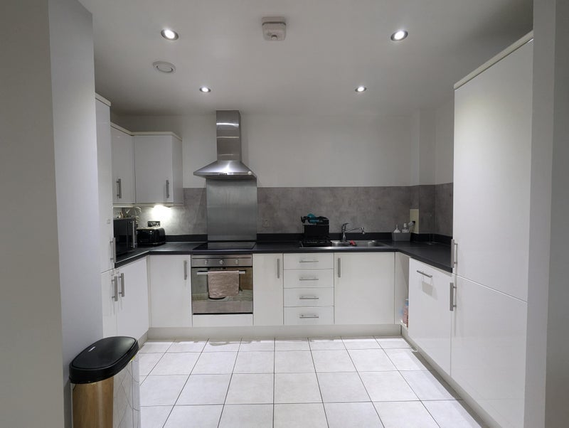Room Rupert Road in Greater London