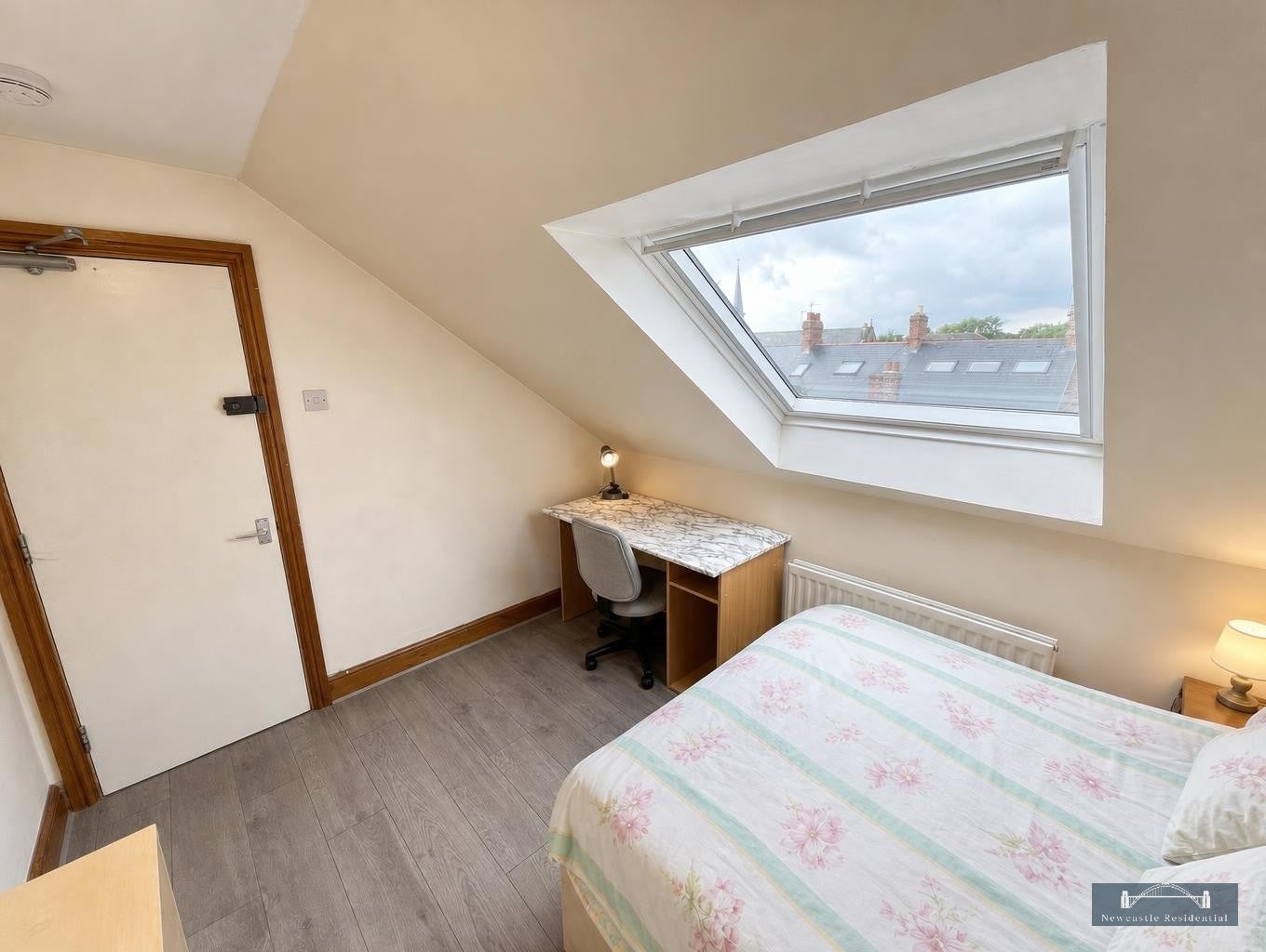 Flat Coniston Avenue in Newcastle upon Tyne