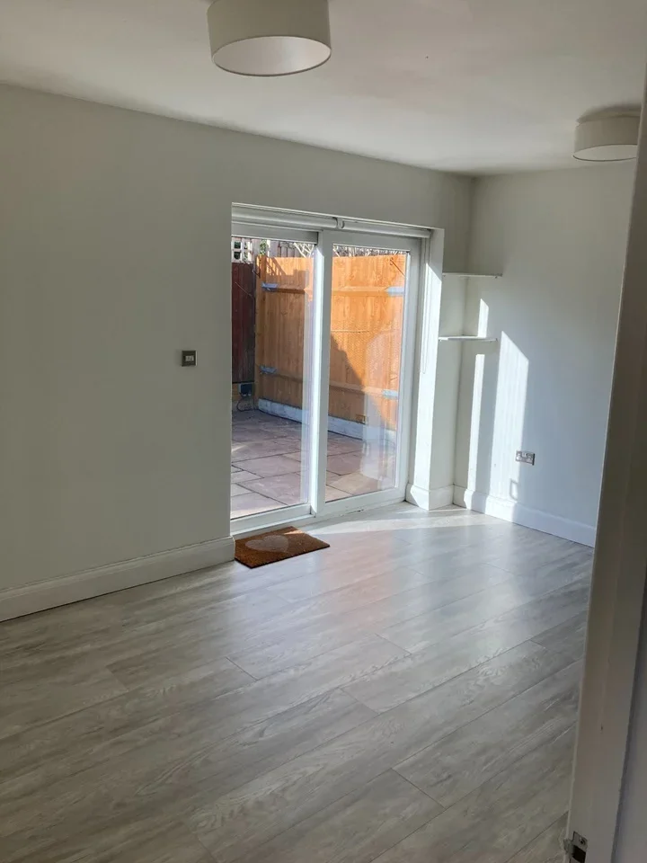 Flat Minniedale in Greater London