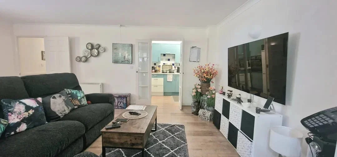 Flat Langley Road in Watford