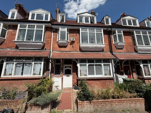 Flat Lime Hill Road in Tunbridge Wells