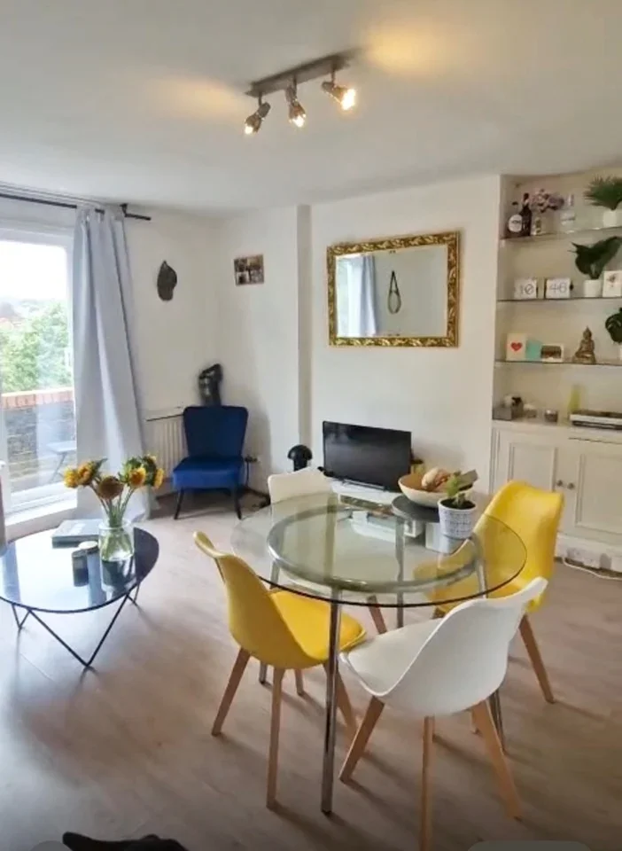 Flat Goldhurst Terrace in Greater London