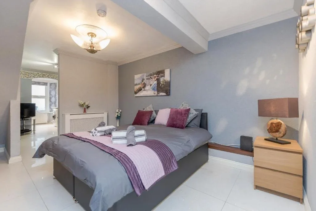Flat Merton Road in Watford