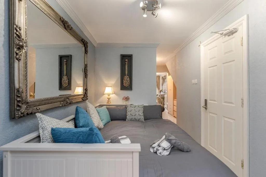 Flat Merton Road in Watford