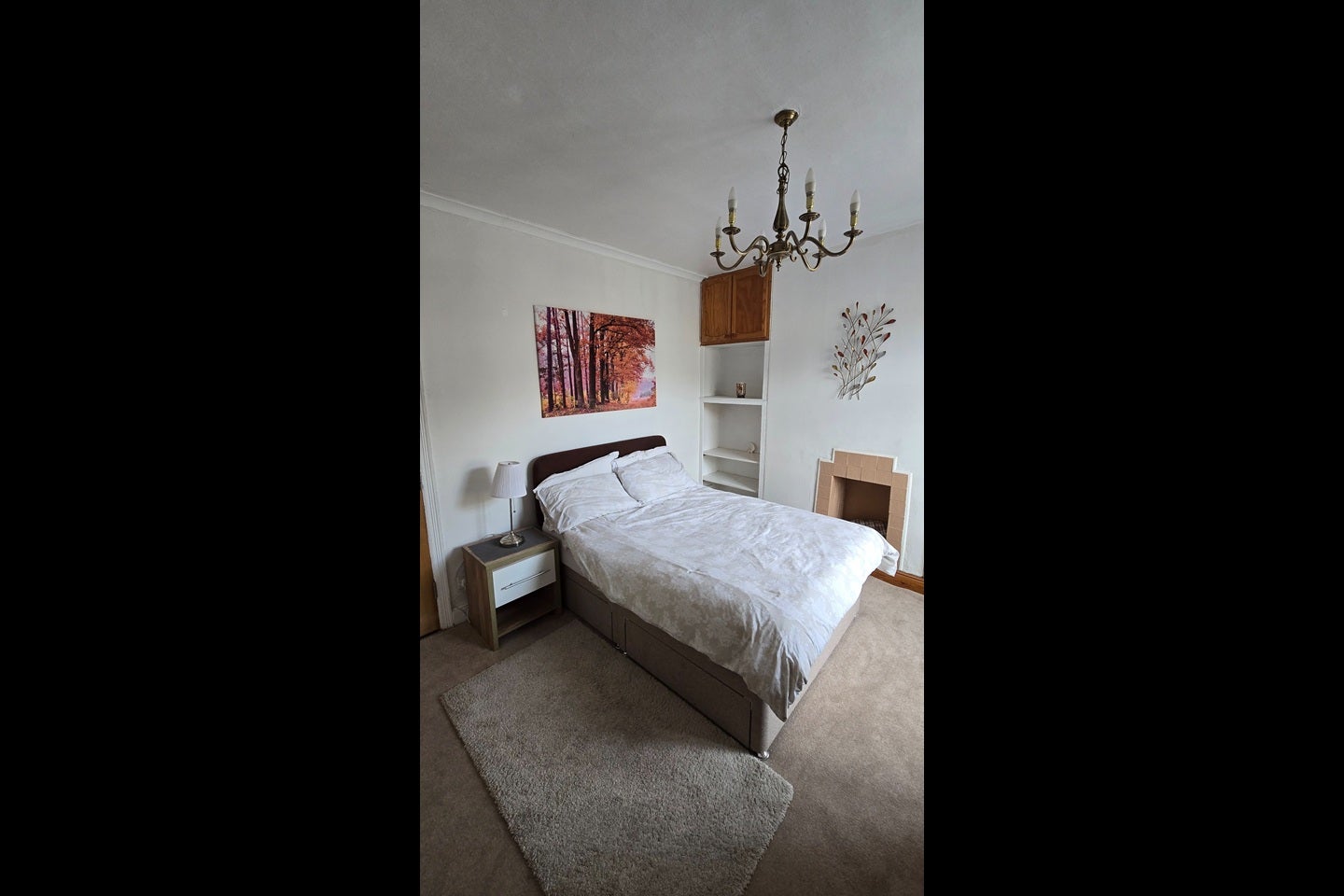 Room Exmouth Place in Bradford