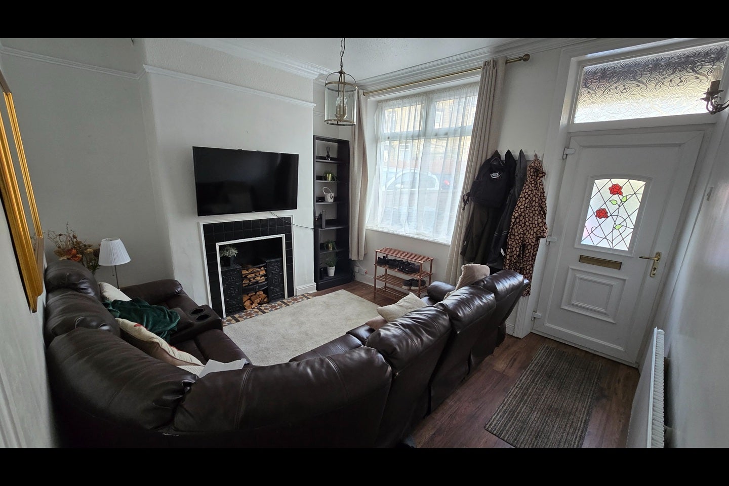 Room Exmouth Place in Bradford