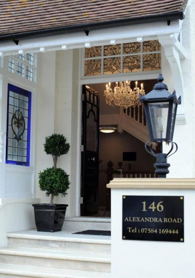 Flat Alexandra Road in Southend-on-Sea