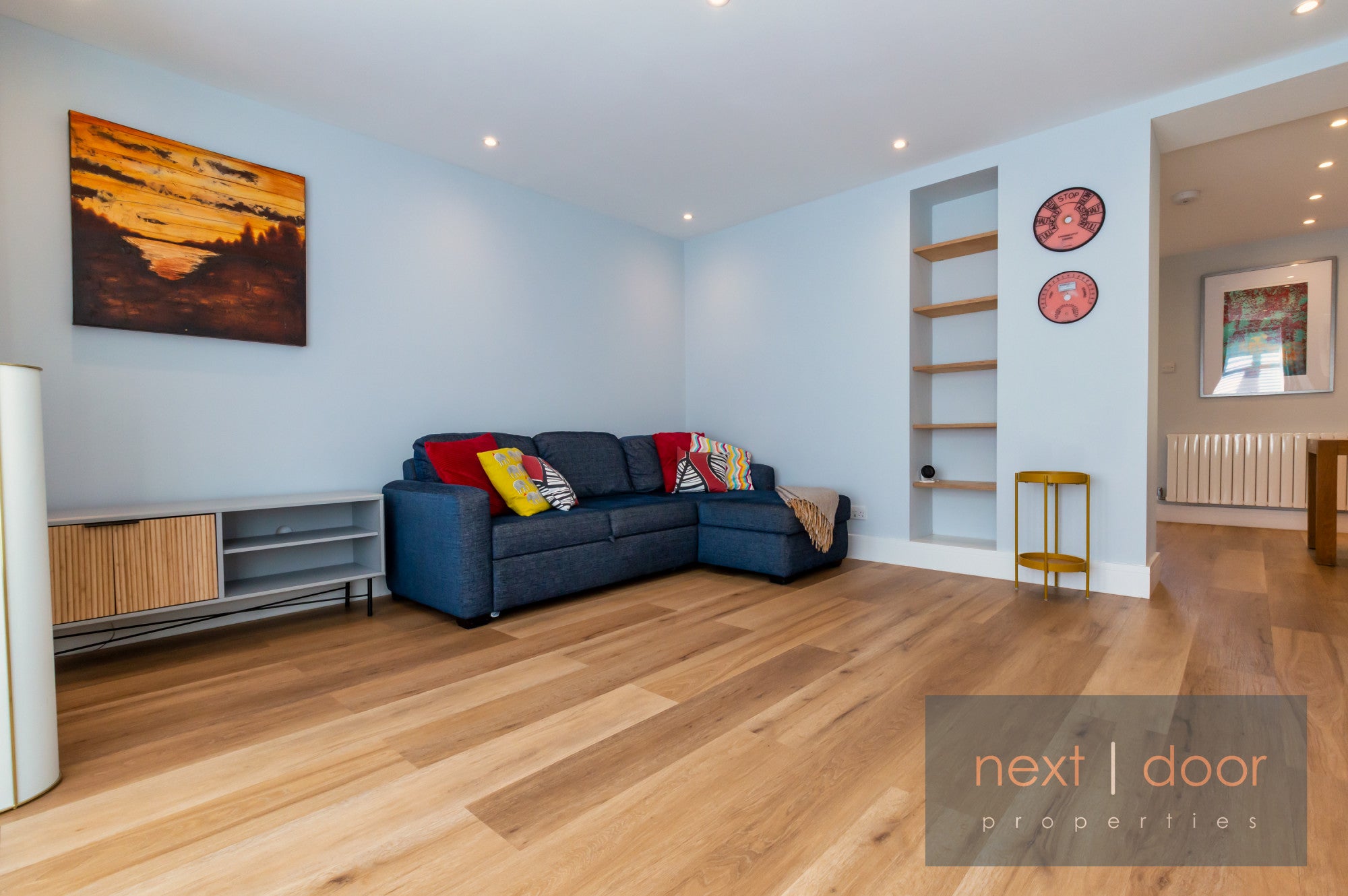 House Urmston Drive in Greater London