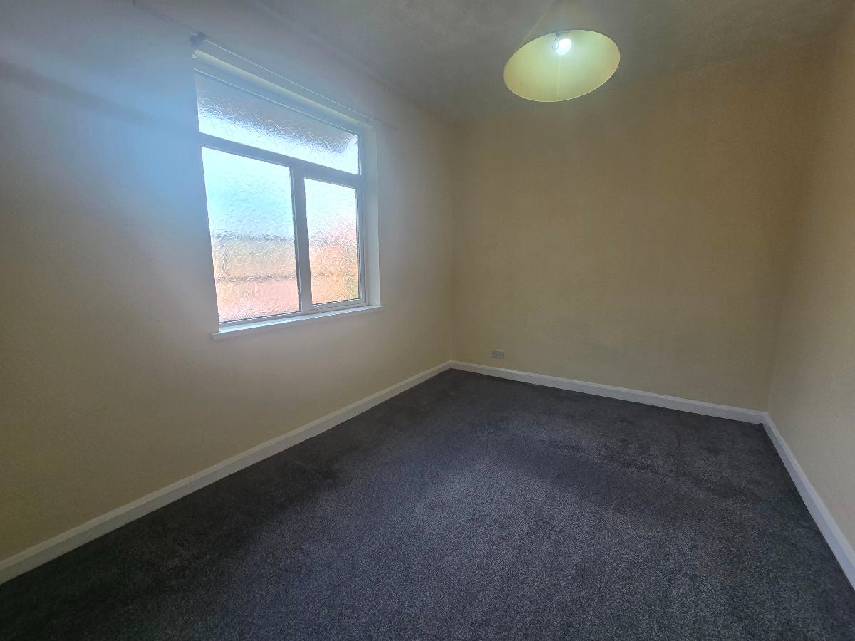 Flat Humberstone Road in Leicester